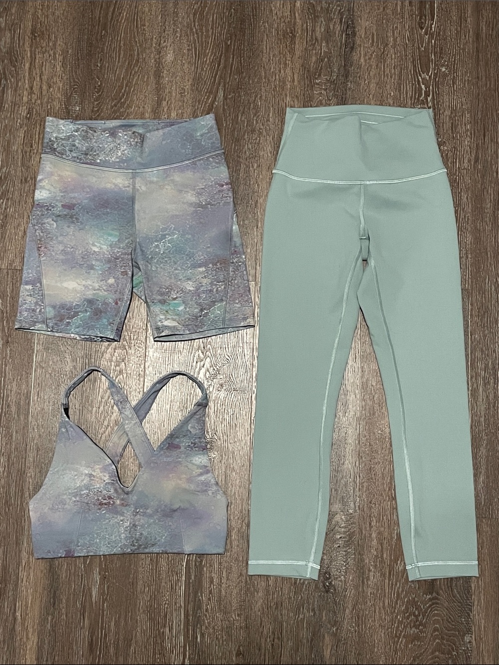 Like New Lululemon Matching Teal/Gray/Purple Bundle. Size 4